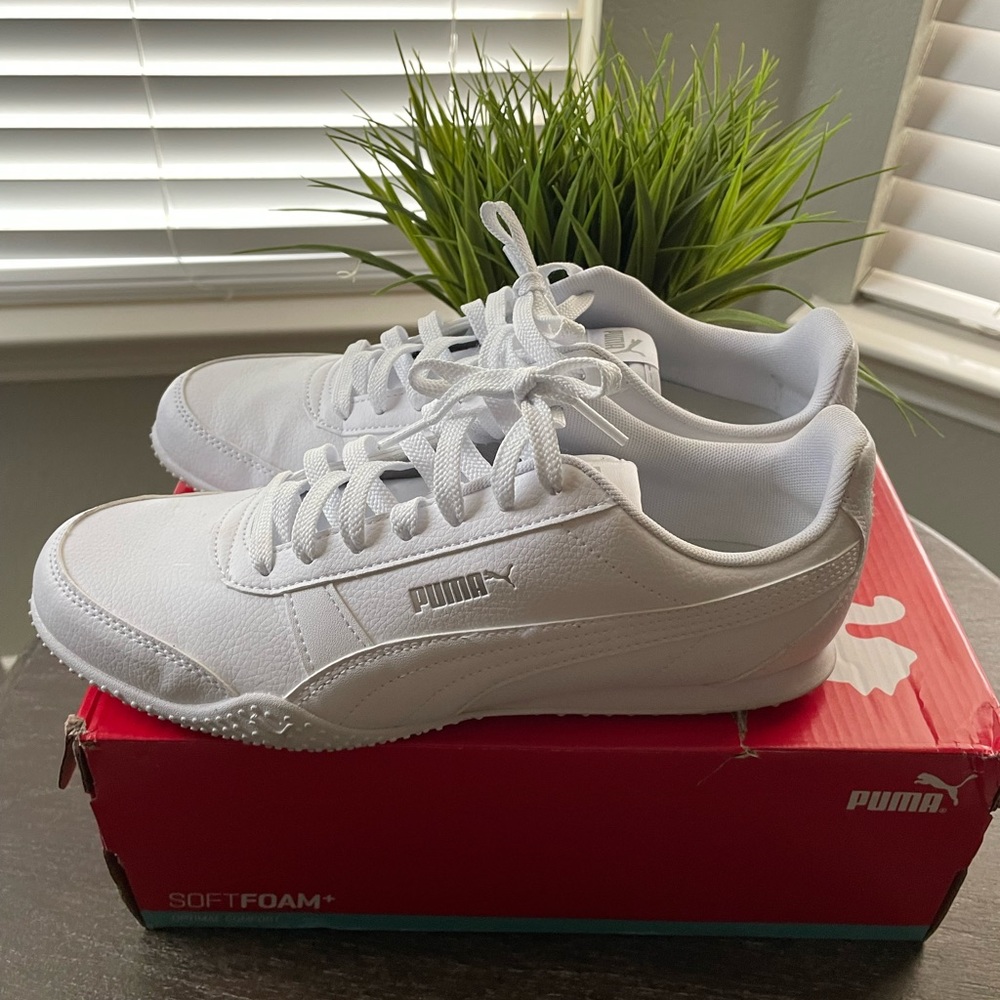 Puma Bella sneakers